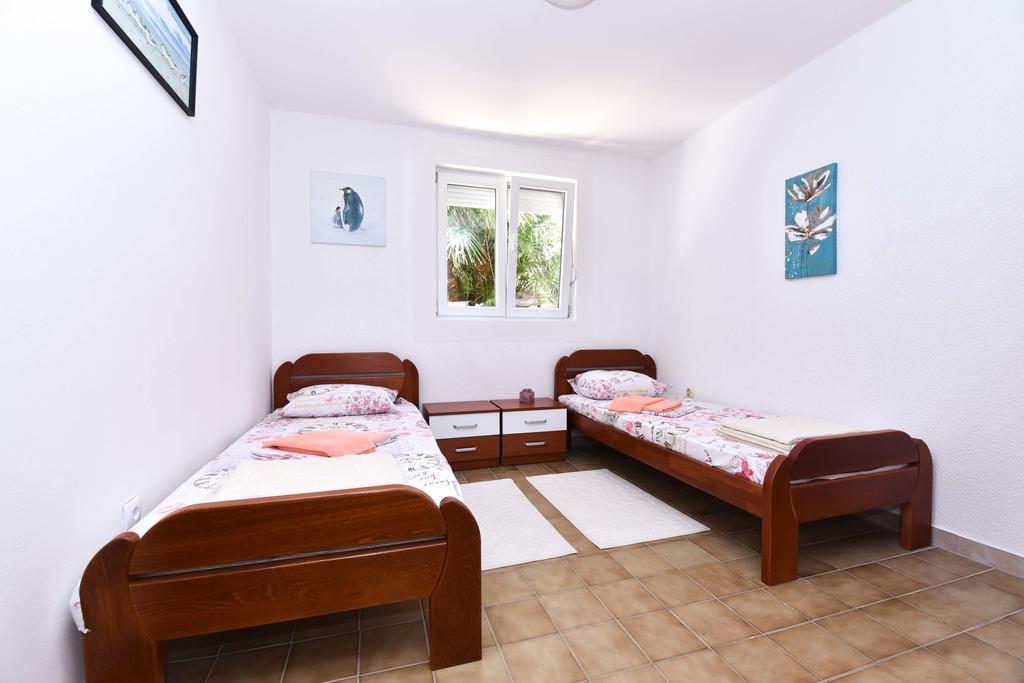 Vila Lucice Petrovac na moru Exterior foto