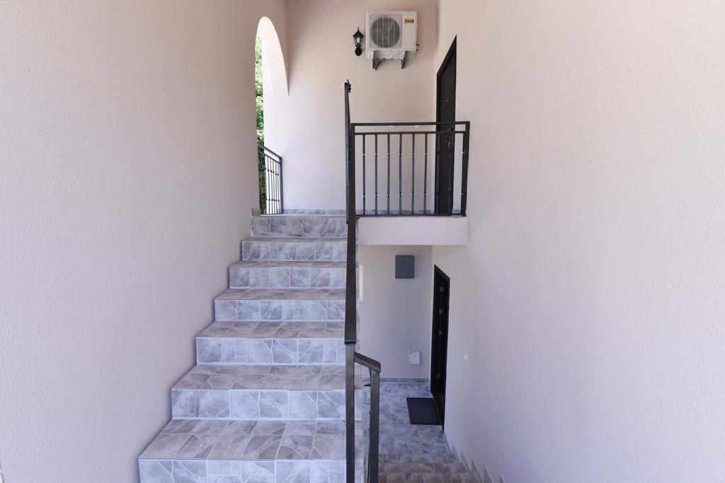 Vila Lucice Petrovac na moru Exterior foto