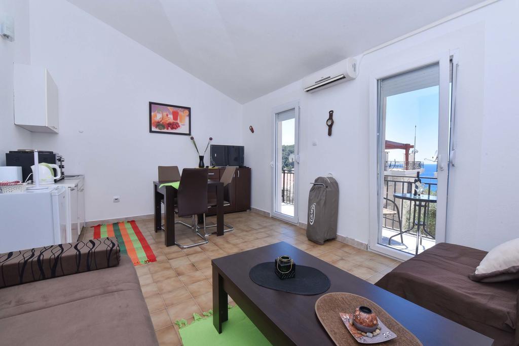 Vila Lucice Petrovac na moru Exterior foto