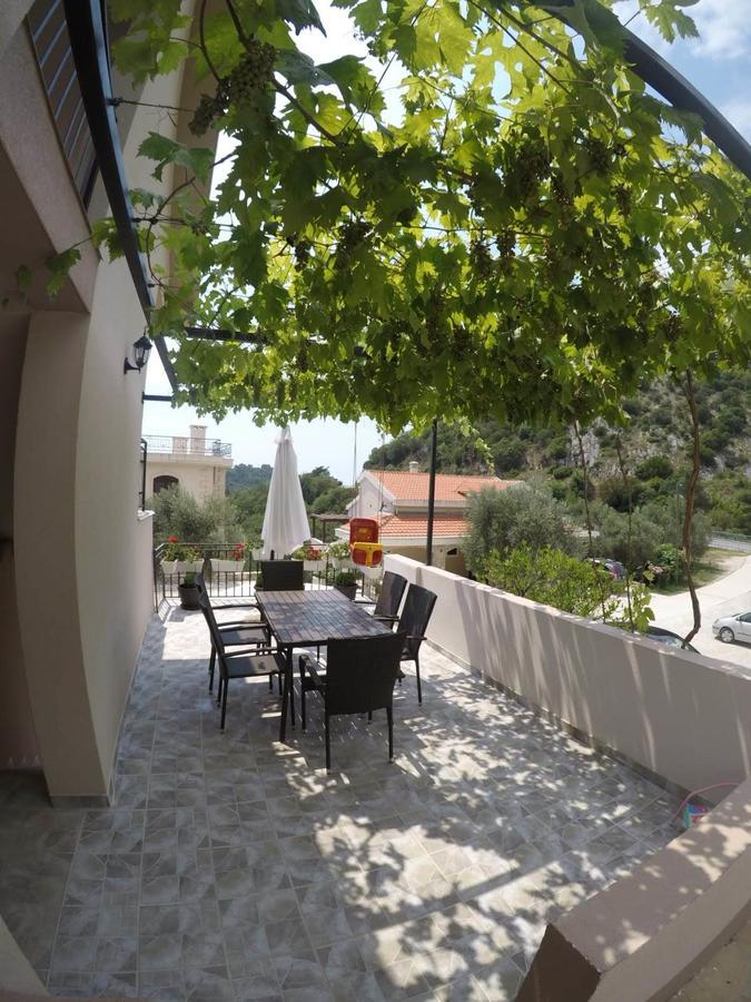 Vila Lucice Petrovac na moru Exterior foto