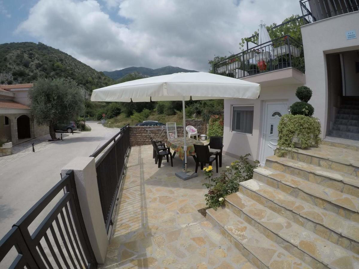 Vila Lucice Petrovac na moru Exterior foto